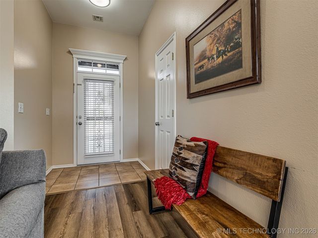 1006 E 146th Street S, Glenpool, OK 74033