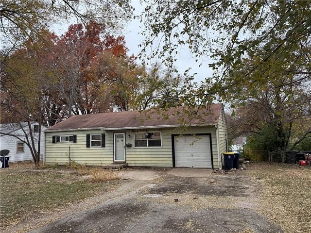 8618 Corrington Street, Kansas City, MO 64138