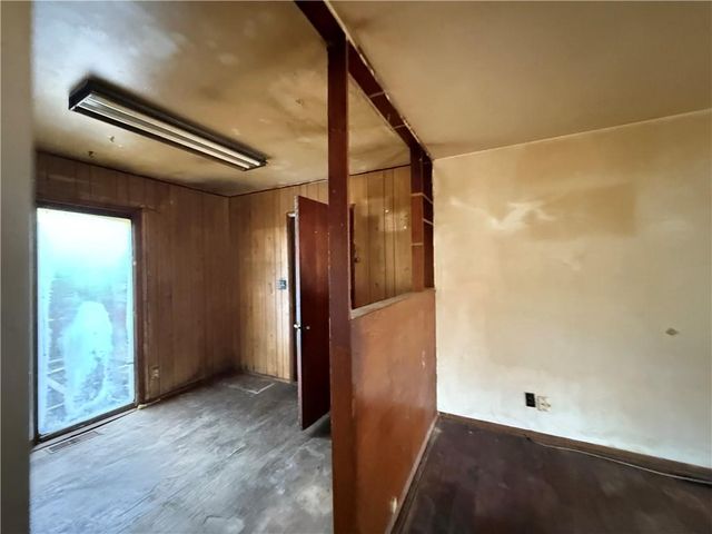 8618 Corrington Street, Kansas City, MO 64138