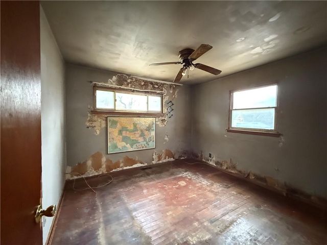 8618 Corrington Street, Kansas City, MO 64138