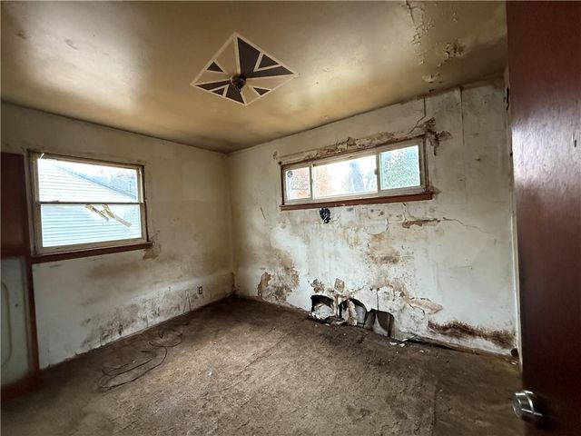 8618 Corrington Street, Kansas City, MO 64138