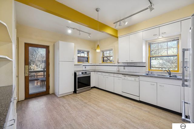 1711 S 22nd Street, Lincoln, NE 68502