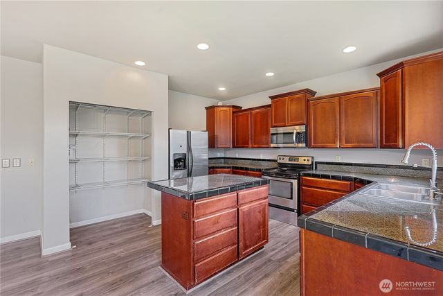 657 Joy Street, Eatonville, WA 98328