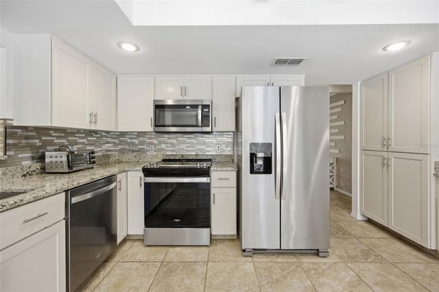 10165 SW 65TH TERRACE, Ocala, FL 34476