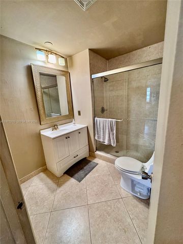 8838 Bella Vista Drive, Boca Raton, FL 33433