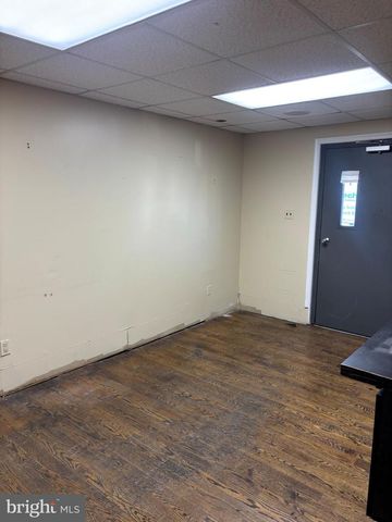 129 W EAGLE RD, Havertown, PA 19083