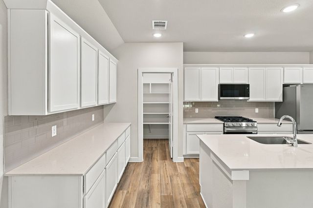 356 Sun Harvest Drive, Royse City, TX 75189