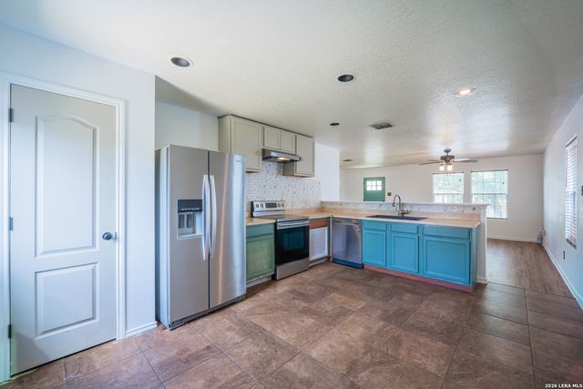 152 Hinge Chase, Cibolo, TX 78108