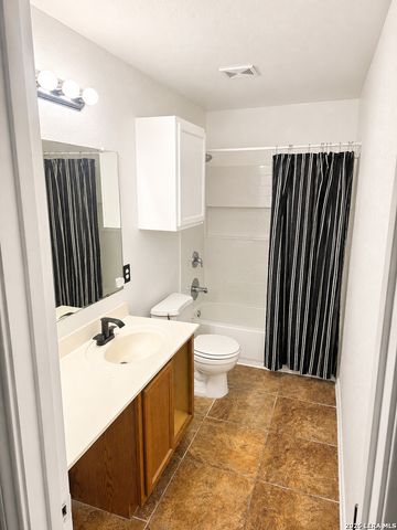 152 Hinge Chase, Cibolo, TX 78108