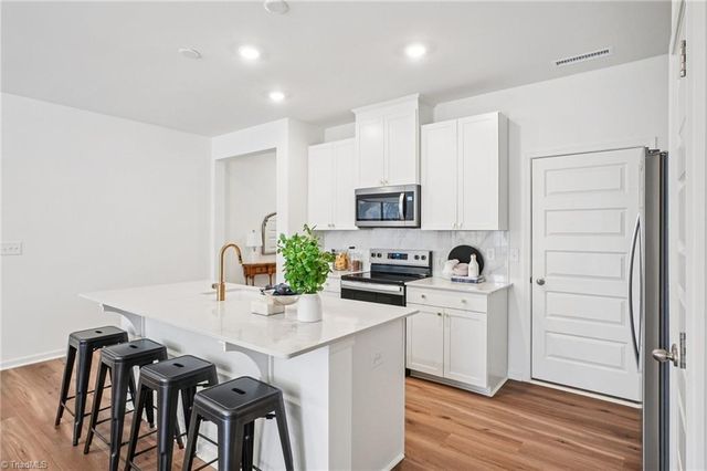 128 Parker Lane, Mebane, NC 27302