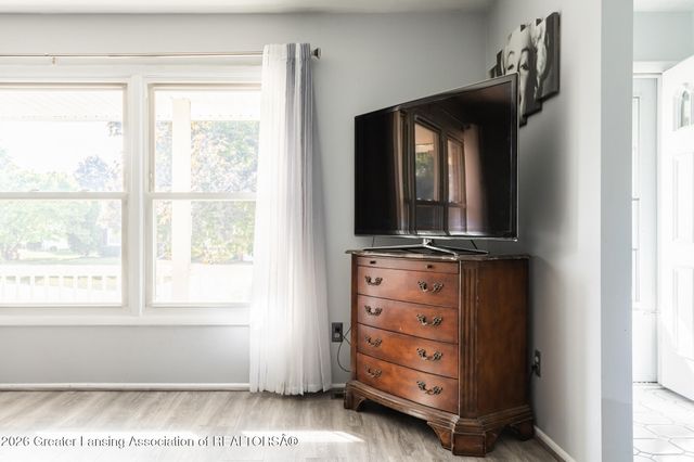 515 Chanticleer Trail, Lansing, MI 48917