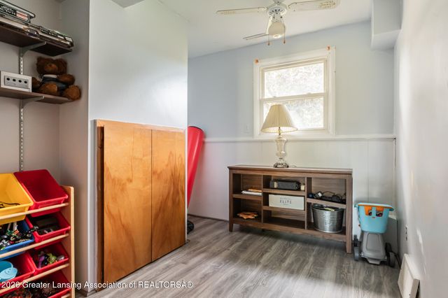 515 Chanticleer Trail, Lansing, MI 48917