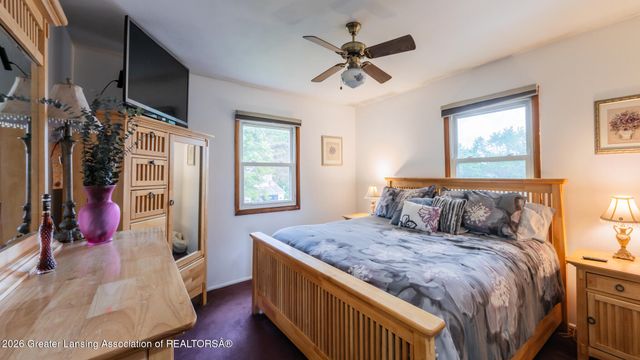 515 Chanticleer Trail, Lansing, MI 48917