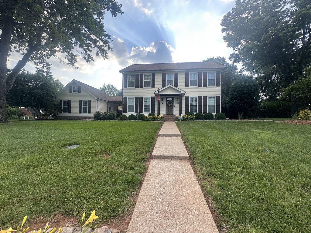 2511 Montclair Ave, Murfreesboro, TN 37129