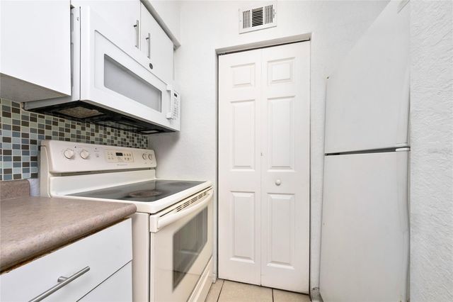 5017 CITY STREET 1938, Orlando, FL 32839