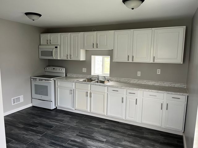 102 E Stanton Street, Streator, IL 61364