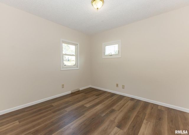 1529 N 8TH Street, Clinton, IA 52732