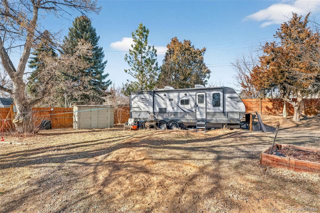 8175 W 20th Avenue, Lakewood, CO 80214