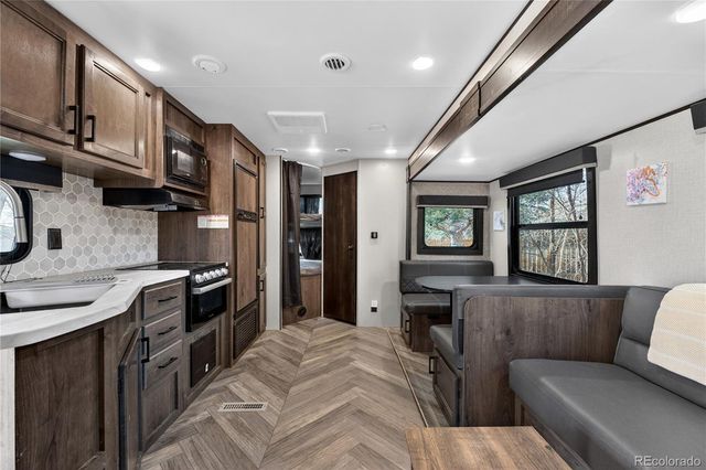 8175 W 20th Avenue, Lakewood, CO 80214