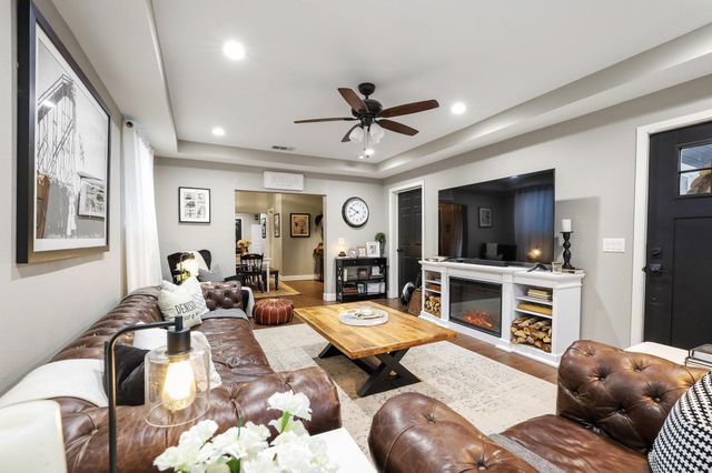 113 W Morton Street, Denison, TX 75021