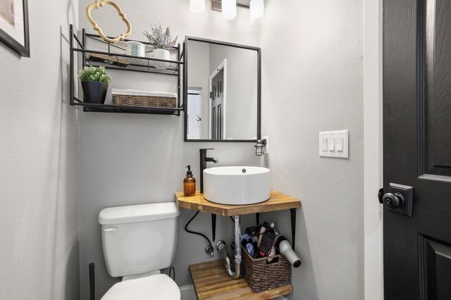 113 W Morton Street, Denison, TX 75021