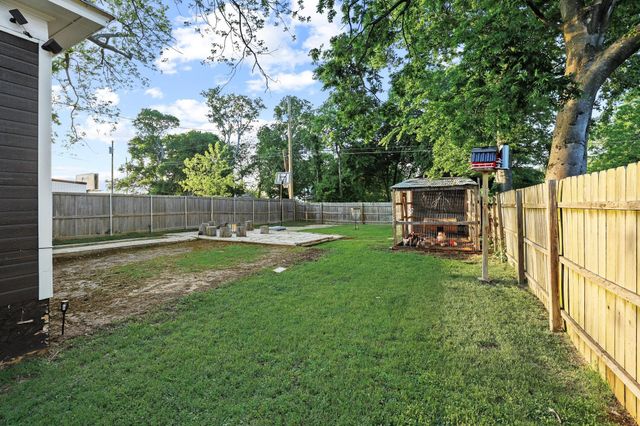 113 W Morton Street, Denison, TX 75021