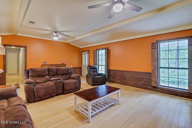 162 S Eagle Ridge Drive, Florence, MS 39073