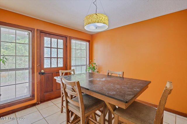 162 S Eagle Ridge Drive, Florence, MS 39073