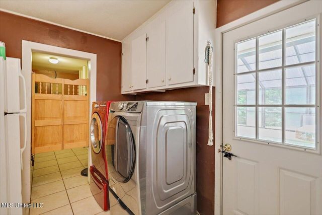 162 S Eagle Ridge Drive, Florence, MS 39073