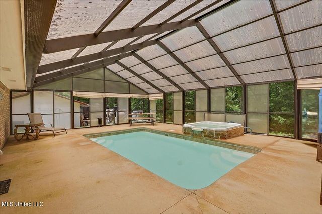 162 S Eagle Ridge Drive, Florence, MS 39073