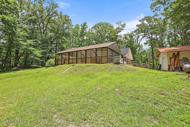 162 S Eagle Ridge Drive, Florence, MS 39073