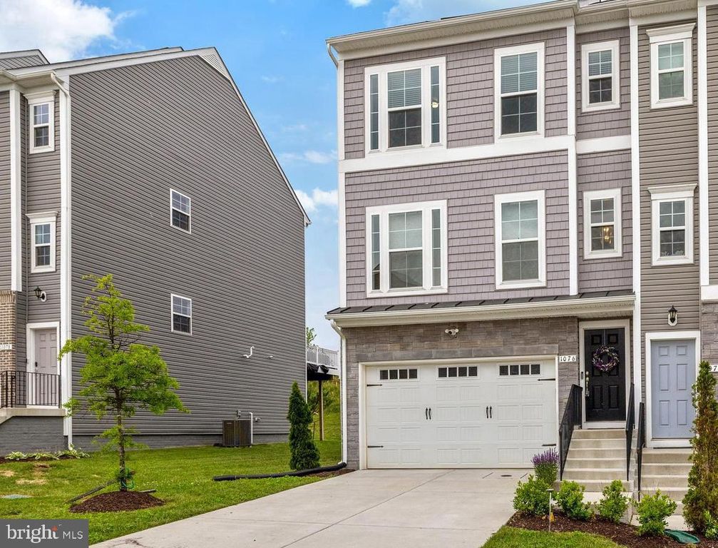 Image 1 of property listing at 1076 OVERLOOK WAY, Laurel, MD 20707