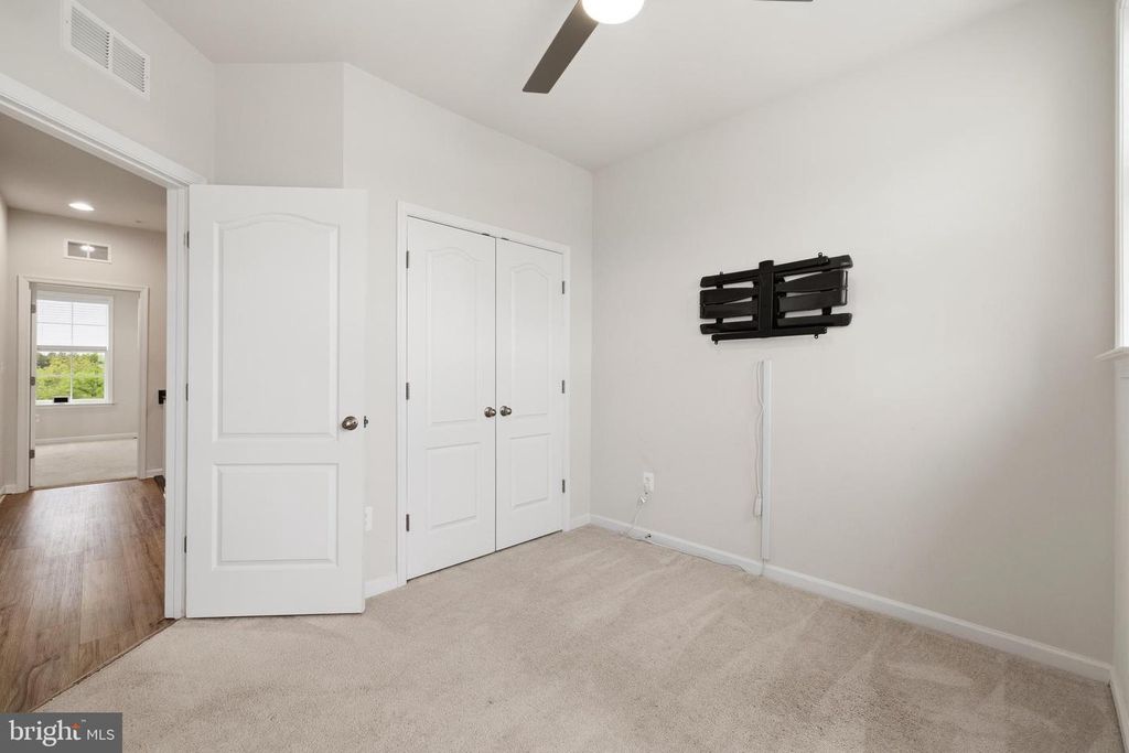Image 25 of property listing at 1076 OVERLOOK WAY, Laurel, MD 20707
