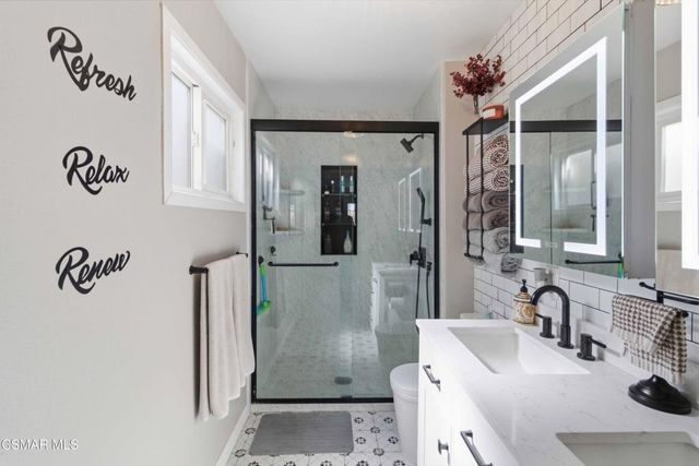 2034 Guerne Avenue, Simi Valley, CA 93063