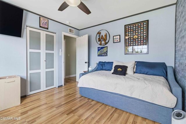 2034 Guerne Avenue, Simi Valley, CA 93063