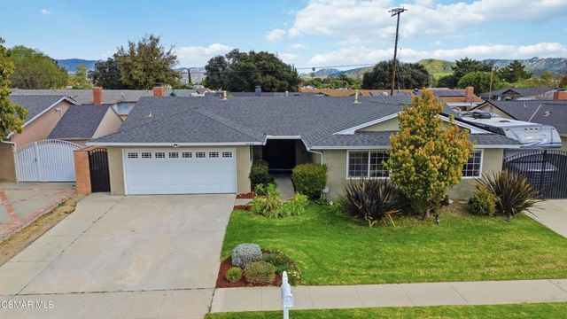 2034 Guerne Avenue, Simi Valley, CA 93063
