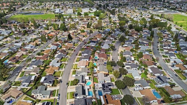 2034 Guerne Avenue, Simi Valley, CA 93063