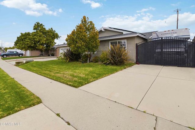 2034 Guerne Avenue, Simi Valley, CA 93063