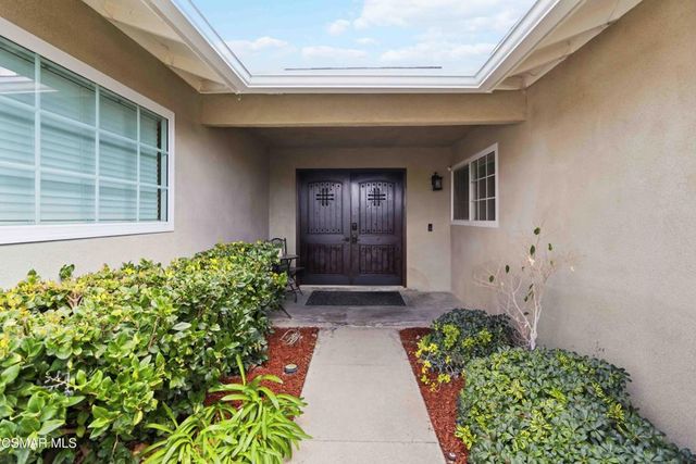 2034 Guerne Avenue, Simi Valley, CA 93063