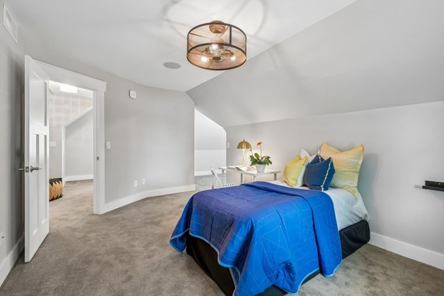 4160 Utica Avenue S, Saint Louis Park, MN 55416