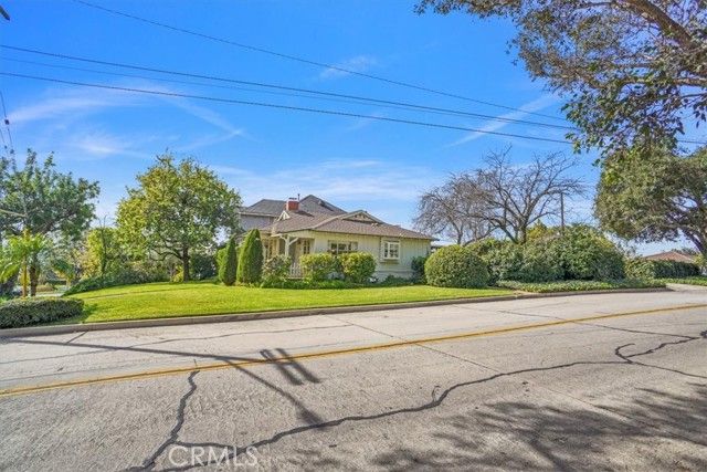 1083 E Fairmount, Burbank, CA 91501