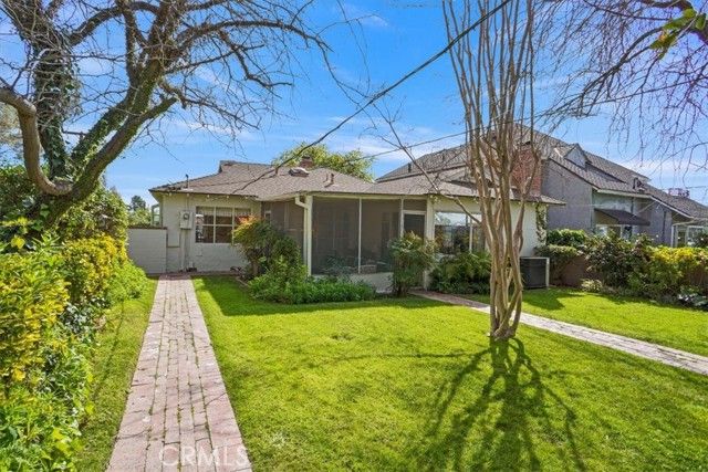 1083 E Fairmount, Burbank, CA 91501