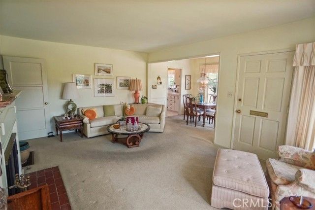 1083 E Fairmount, Burbank, CA 91501