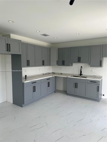 325 NW 11th St A, Pompano Beach, FL 33060