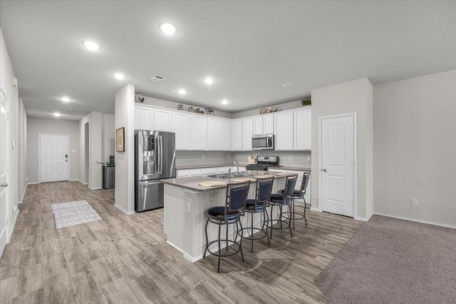2856 Fox Trail Lane, Fort Worth, TX 76108