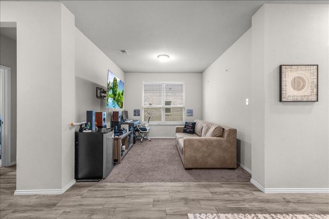 2856 Fox Trail Lane, Fort Worth, TX 76108
