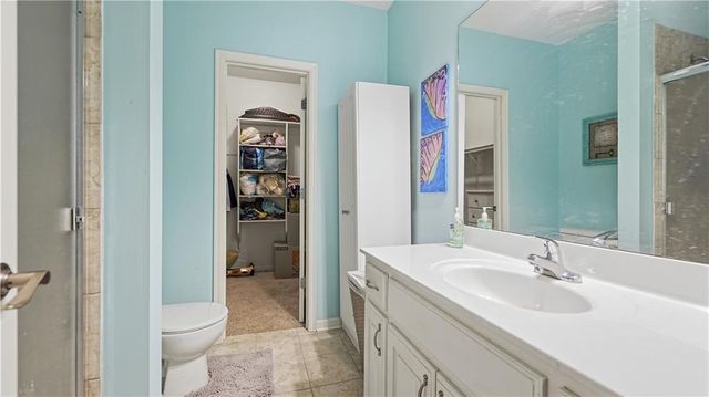 109 SE Chelsea Drive, Lee's Summit, MO 64063