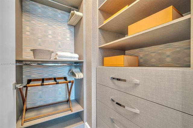 700 NE 26th Ter 2906, Miami, FL 33137