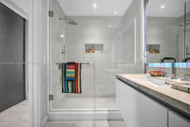 700 NE 26th Ter 2906, Miami, FL 33137