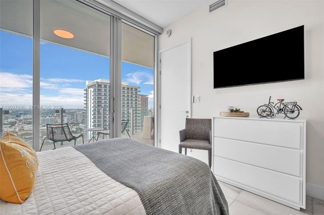 700 NE 26th Ter 2906, Miami, FL 33137